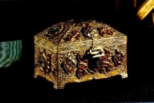 reliquary-of-tooth-of-the-prophet-muhammad1