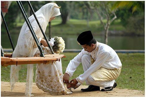 Hasil gambar untuk kisah cinta muslim